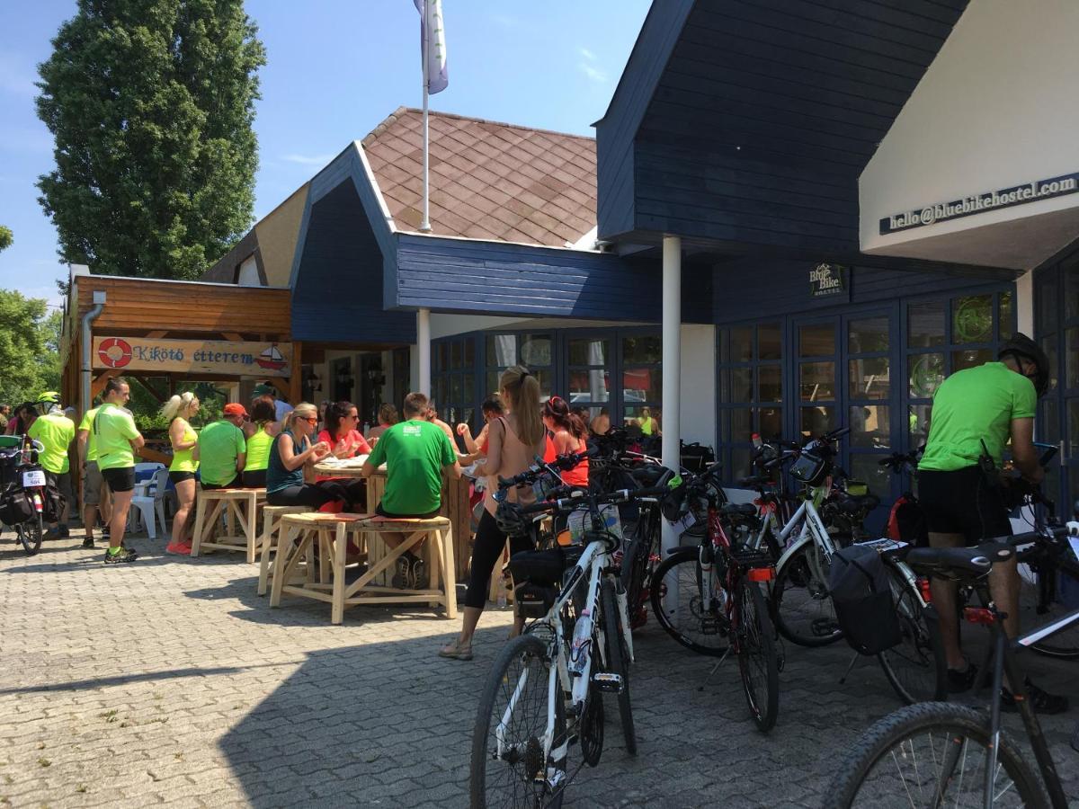 Blue Bike Hostel Balatonszárszó Exterior foto